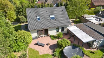 Solides Einfamilienhaus mit viel Privatsphäre
in ruhiger Lage von Metzendorf!