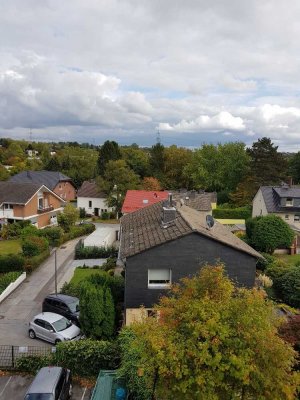 Renoviertes, helles Apartment mit Balkon in zentraler Lage von Haan, ruhig nach hinten gelegen