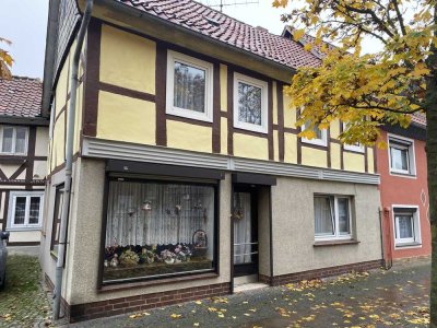 +++ Einfamilienhaus (Reihenendhaus) in 38364 Schöningen +++