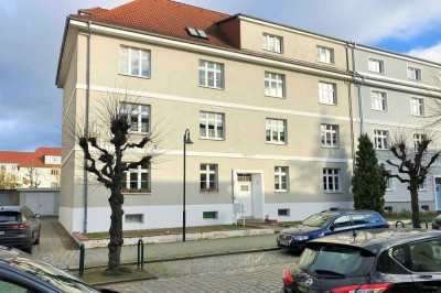 Helle, gemütliche 3 Raum Wohnung in ruhiger und doch zentraler Lage in Neustrelitz
