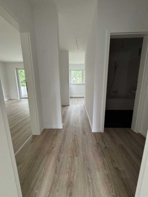 Top sanierte 3 Zimmerwohnung mit Balkon in Köln Höhenhaus im Grünen -keine WG-