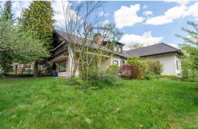 Großzügige, helle 4-Zimmer-EG-Wohnung mit großem Garten in Aystetten