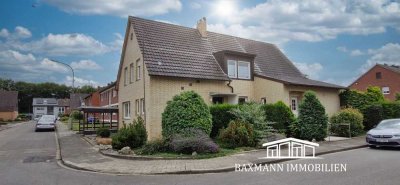 Jülich-Koslar: Eigentumswohnung in freistehendem 2-Familienhaus mit großem Balkon und Garage