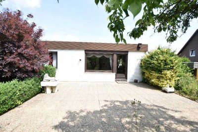 Ruhige Lage! Bungalow mit tollem Grundstück!