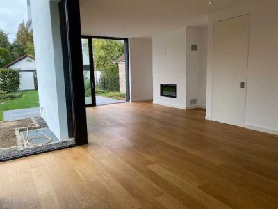 NÄHE ISD - ST: GEORGE SCHOOL - HELL; RUHIG; HOCHWERTIGES MODERNES HAUS IN BESTER AUSSTATTUNG