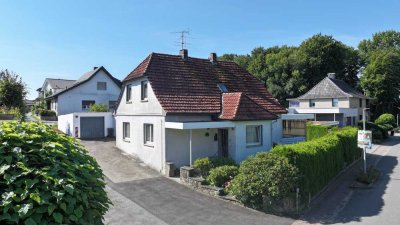 Viel Platz bietet dieses Einfamilienhaus in familienfreundlicher Lage von Stift Quernheim...