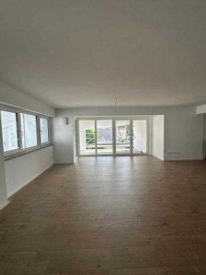 ERSTBEZUG - exklusive 3,5-Raum-Wohnung mit Loggia in Neuburgweier