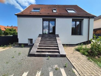 Doppeldeal: Kernsaniertes Einfamilienhaus (KfW-Effizienzklasse A) und zusätzlichem Baugrundstück