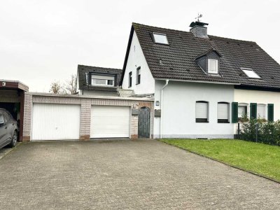 Luxussanierte Doppelhaushälfte mit Garage und kl. Garten