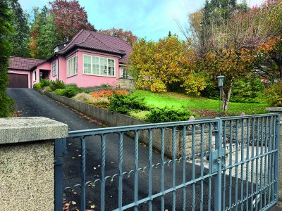 Herrschaftliche Fabrikanten-Villa mit parkähnlichem Grundstück – Göppingen – „Oberholz“