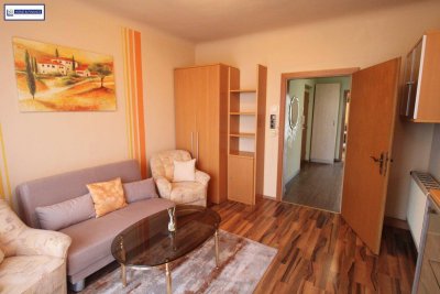 Dachgeschoß, 2 Terrassen, Klimaanlage und direkt bei der U1!