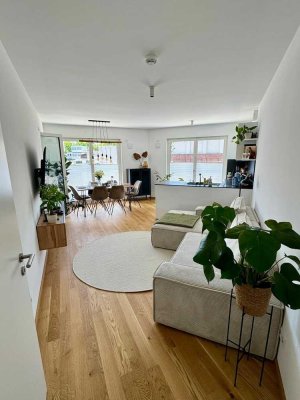 Moderne 2-Zimmer-Wohnung mit Balkon in zentraler Lage