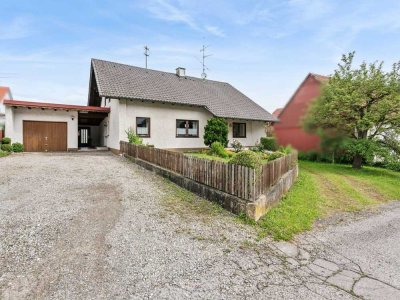 Pfaffenhausen: Schönes Wohnhaus auf großem Grundstück - leerstehend
