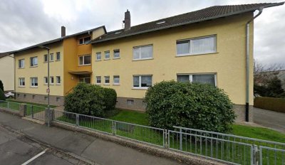 3 - Zimmer, EBK, Balkon und Garage!