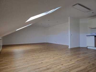 Einladung zum Wohlfühlen! Vielleicht ist dies Ihr neues Zuhause mit großzügigem Grundriss.