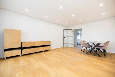Stilvoll Wohnen – frisch renovierte 3-Zimmer-Wohnung mit Wintergarten & hochwertiger Einbauküche