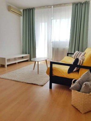 Exklusive, gepflegte 1,5-Raum-DG-Wohnung mit gehobener Innenausstattung mit Einbauküche in Altötting