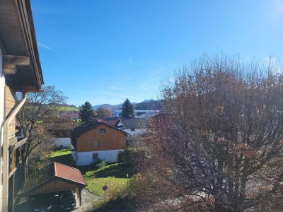 Über den Dächern Miesbachs! Maisonettewohnung mit Potential