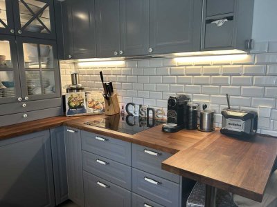Schöne und modernisierte 5-Zimmer-Wohnung mit gehobener Innenausstattung mit EBK in Bad Boll