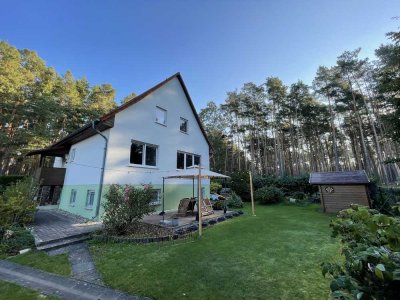 Einfamilienhaus in Nuthe-Urstromtal mit großzügigem Keller, großer Garage, Kamin und PV-Anlage