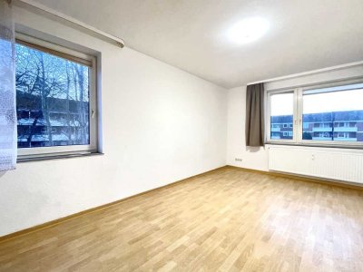 2- Zimmer-Wohnung mit Einbauküche und Balkon!