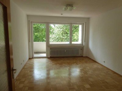 1-Zimmer-Appartement mit Balkon, Küche u. Duschbad