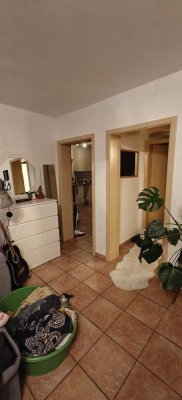 3 ZKB mit Balkon, Keller, Garage und Gartenmitbenutzung