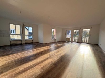 Lichtdurchflutete Eigentumswohnung in hervorragender Lage in Weiden Ost