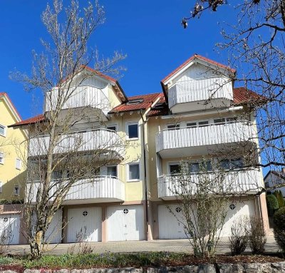 Gepflegte 3,5-Zimmer-DG-Wohnung mit Aussichtsbalkon in Bretzfeld