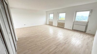 Zentrale Eigentumswohnung Nähe Mohnspark mit Balkon und Stellplatz!