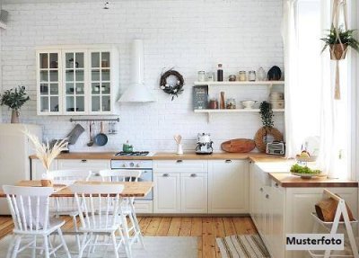 Helle 3-Zimmer-Wohnung mit Loggia, Garage &amp; Pkw-Stellplatz - Traumhafter Blick auf die Berge