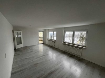 ++ Geräumige 4-Zimmer-Wohnung mit Balkon auf dem Mittelrain! - Ab sofort verfügbar!++