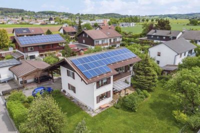 Großzügiges Haus mit vielseitigen Nutzungsmöglichkeiten und großem Garten in ruhiger Lage
