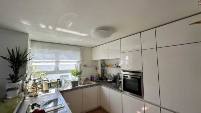 Wohnerlebnis mit Blick auf den Schönbuch – Maisonette-Wohnung mit gehobener Ausstattung