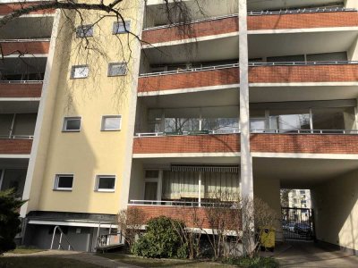 Schöne, geräumige und helle Wohnung Schmargendorf/Wilmersdorf, Einbauküche