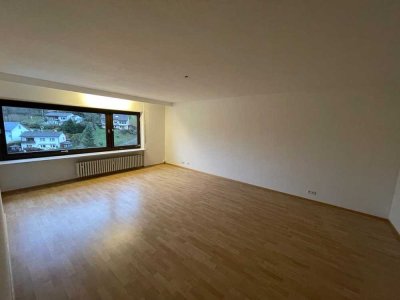 Geschmackvolle 3,5-Zimmer-Wohnung mit EBK in Heidelberg