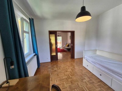 Helle, großzügige Wohnung mit Südterrasse in ruhiger Lage in Stahnsdorf