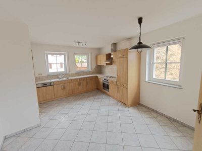 Attraktive 3,5-Zimmer-Wohnung mit Balkon und Einbauküche in Rottenburg am Neckar