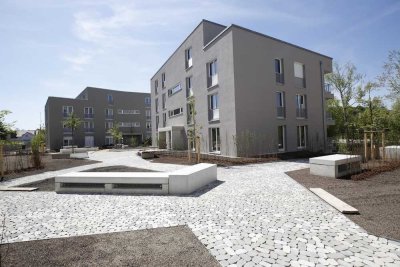 Hochwertige, helle   4-Zimmer Wohnung