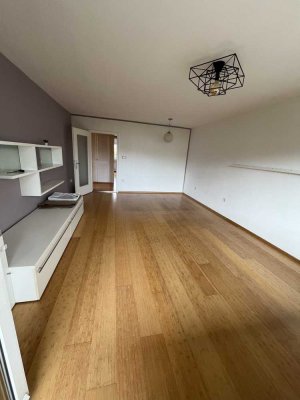 Geschmackvolle 3-Raum-Wohnung mit EBK in Eching