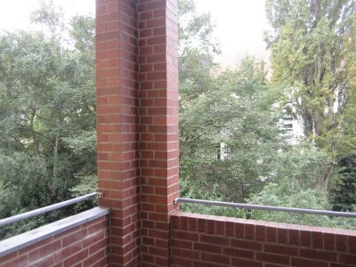 Helle 2-Zimmer Wohnung mit Balkon und Einbauküche