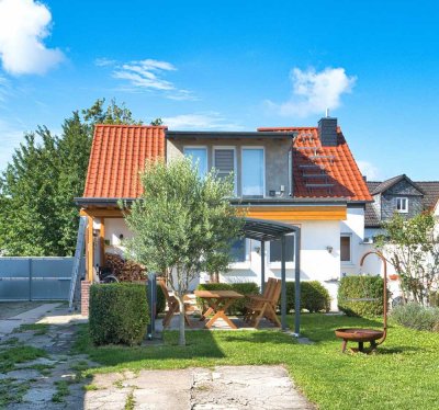 Einfamilienhaus mit Potenzial – Nebengebäude, Garten und Platz für kreative Ideen