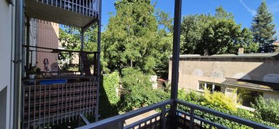 Frisch renovierte 2-Zimmer-Wohnung mit Balkon