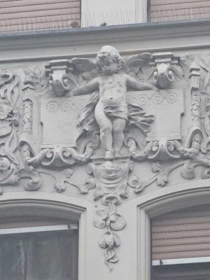 Wunderschöner Altbau - freies 1 Zimmerwohnung provisionsfrei zu verkaufen