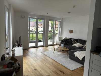 Exklusive, neuwertige 3-Raum-Wohnung mit gehobener Innenausstattung mit Balkon und EBK in Waldkirch