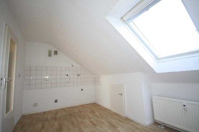 Schöne 2-Zi-Dachgeschosswohnung!