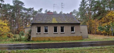 "Försterhaus" mit Scheune im Wald auf 8600m² mit Waldfläche