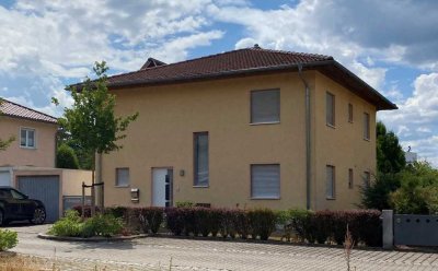 Gepfl. Toskanahaus in Roth zu vermieten
