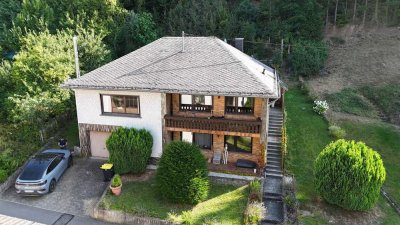 Gepflegtes Einfamilienwohnhaus in ruhiger Ortsrandlage der Eifelgemeinde Siebenbach (Nähe Nürburgrin