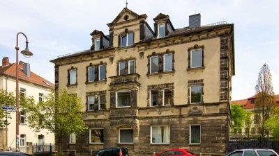 Großzügige 3,5-Zimmer-Dachgeschosswohnung in Zentrumsnähe!